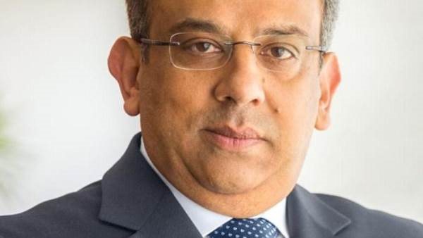   تجديد تعيين عصام الصغير رئيسا للهيئة القومية للبريد