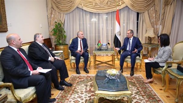 وزير الاتصالات يبحث مع نظيره الفلسطيني التعاون في مجالات الاتصالات وتكنولوجيا المعلومات