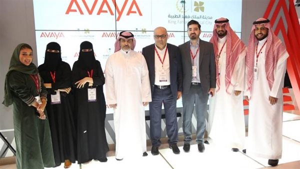 أڤايا تشارك في 