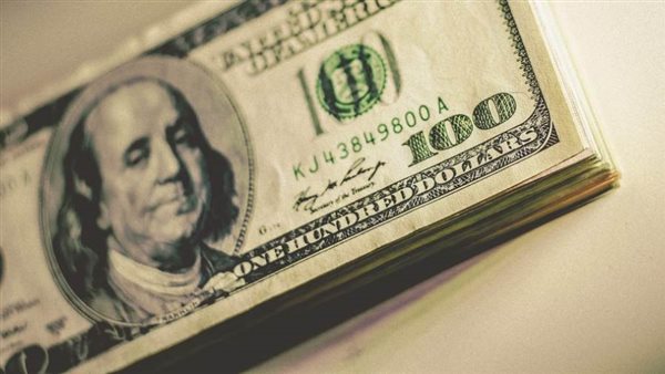 انخفاض الدولار في 28 بنكًا بختام تعاملات الأربعاء