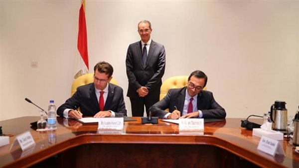  فودافون العالمية تستحوذ على فودافون مصر للخدمات الدولية  باستثمارات مليار جنيه 