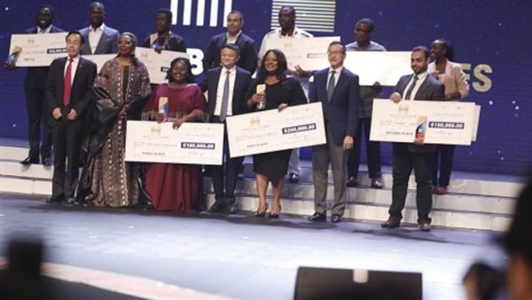 عالم مصري يفوز بالمركز الثاني في مسابقة مؤسسة 