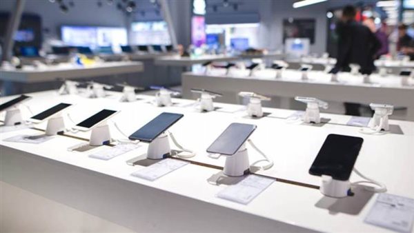 IDC: شحنات الهواتف ستنخفض 10% في النصف الأول من 2020 بسبب كورونا