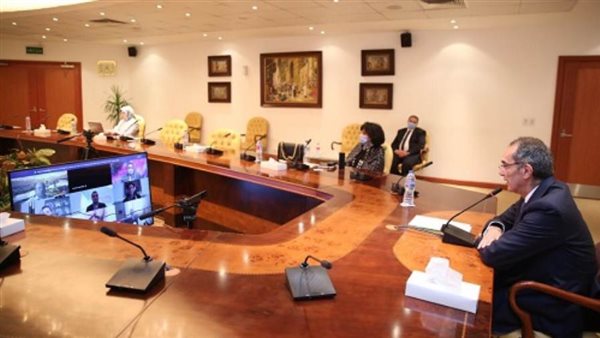 الاتصالات تطلق برنامج لتدريب ٥٠٠ متدرب في مجال الذكاء الاصطناعى وتعلم الآلة للشركات الصغيرة والمتوسطة