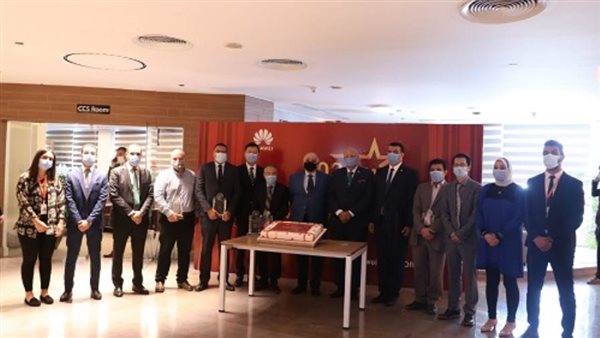 هواوي تُكرم دفعة جديدة من خريجي برنامجها التدريبي السنوي المتخصص للشباب الجامعيين