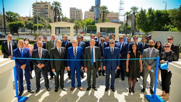 بنك قناة السويس يعيد افتتاح فرع العروبة ويتعاقد على آخر جديد بنادي سماش