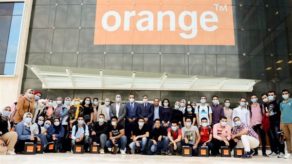 اورنچ مصر تكرم المتفوقين وتستقبل أوائـل الثانــوية العامـــة بمقر الشركة في القرية الذكية