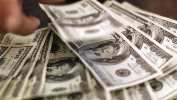 استقرار سعرالدولار الأحد مقابل الجنيه ويسجل 15.70 جنيه للبيع فى البنك الأهلى