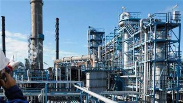 الإسكان : طرح 81 وحدة صناعية بمجمعات مدينة العاشر من رمضان