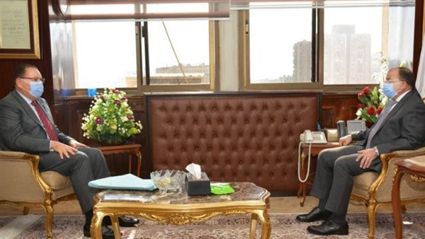 وزير التنمية المحلية يلتقي محافظ الشرقية لمتابعة تنفيذ بعض المشروعات التنموية