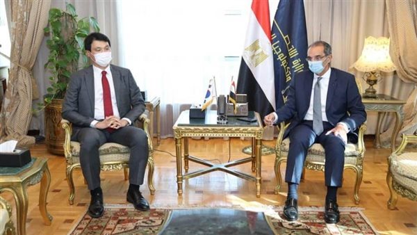 مصر وكوريا الجنوبية تبحثان تعزيز التعاون في قطاع الاتصالات وتكنولوجيا المعلومات