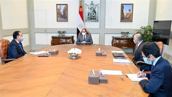 السيسي يستعرض جهود الحفاظ على الاستقرار النقدي والمصرفي مع محافظ البنك المركزي