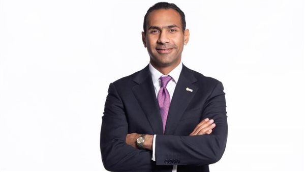 نائب رئيس بنك مصر يكشف حقيقة إلغاء شهادات 11%