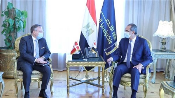  وزير الاتصالات يبحث مع سفير الدنمارك سبل التعاون المشترك بين البلدين 