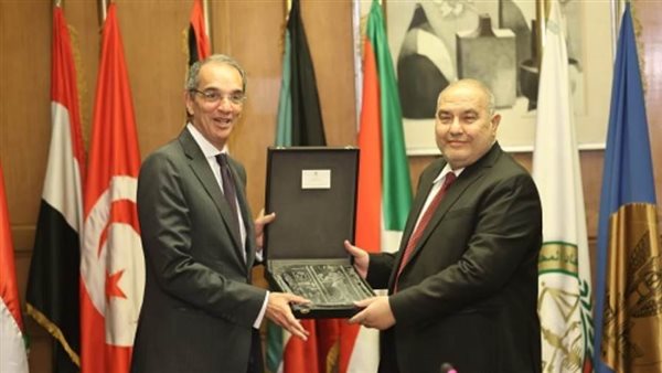 بروتوكول تعاون بين رئيس المحكمة الدستورية ووزير الاتصالات لاستكمال ميكنة وتطوير منظومة العمل