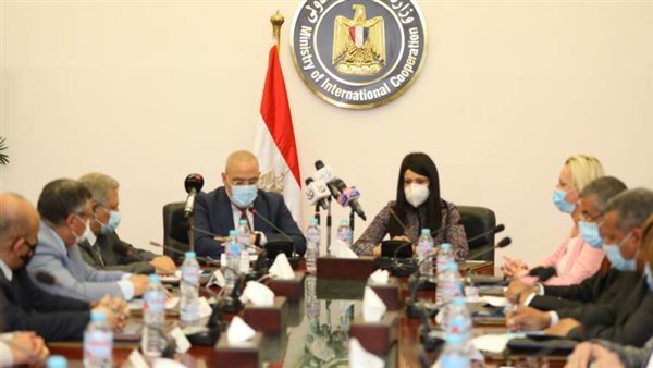 التعاون الدولي توقع تمويلًا تنمويًا بقيمة 109 ملايين يورو مع بنك التنمية الإفريقي