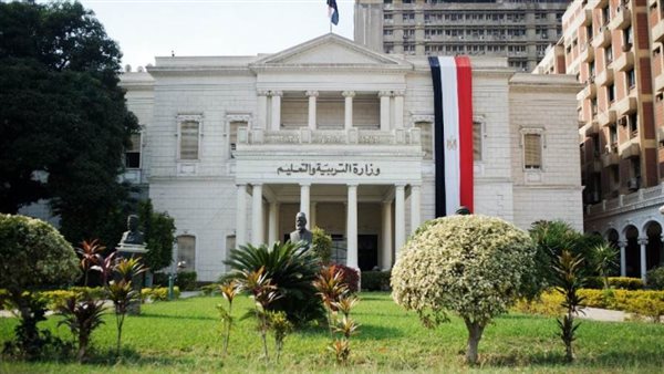 الحكومة المصرية تنفي إلغاء الفصل الدراسي الثاني بالمدارس والجامعات