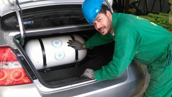 زيادة عدد محطات تموين السيارات بالغاز إلى 1000 محطة خلال عام.. اعرف التفاصيل