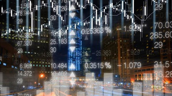 تحسن آفاق النمو الاقتصادي خلال مارس مدفوعًا بحزم التحفيز المالي وتباطؤ إصابات كورونا