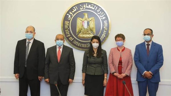 الإسكان توقع مذكرة تفاهم مع البنك الأوروبى لإعادة الإعمار حول المدن الخضراء