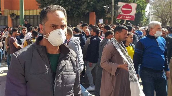 مصر تفرض اجراءات احترازية مشدده  وتعلق جميع الفعاليات ذات التجمعات الكبيرة