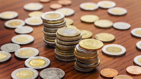 المالية تطرح عملات جديدة توثق نقل المومياوات ومشروع تطوير الريف المصري