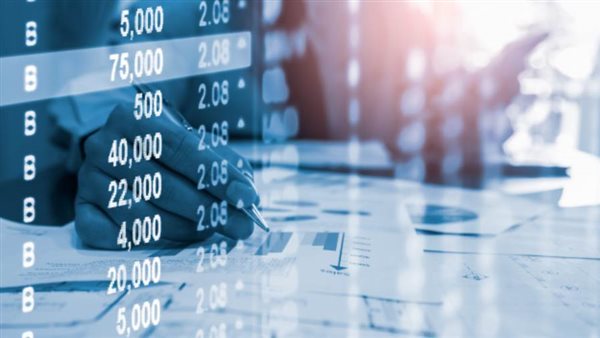 انخفاض عوائد سندات الخزانة تدفع سوق الأسهم الأمريكية إلى مستويات قياسية