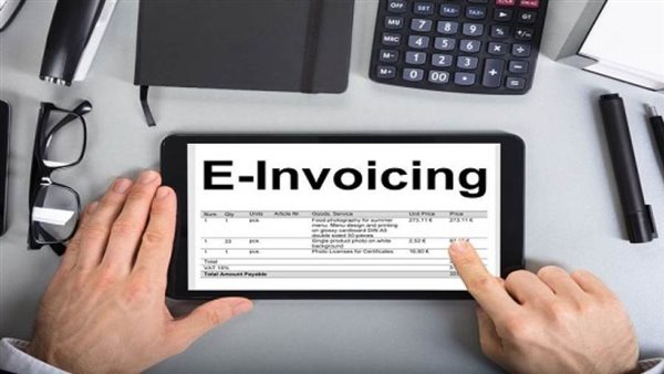 الضرائب تطلق تطبيق الفاتورة الإلكترونية على منصتي جوجل بلاي وآب ستور