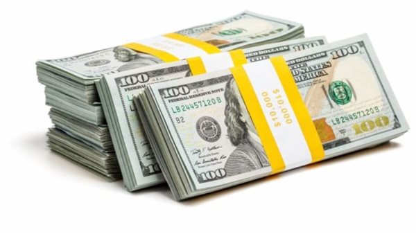 سعر الدولار اليوم الثلاثاء 3-8-2021 بمستهل التعاملات في البنوك