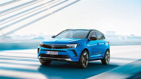 «شرين كار» تفتتح صالة عرض لـ«أوبل» باستثمارات 50 مليون جنيه