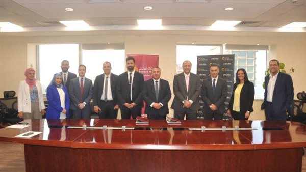 بنك مصر يوقع عقد قرض لشركة عربية للتنمية والتطوير العمراني بـ800 مليون جنيه