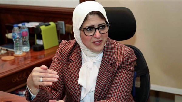 الصحة المصرية تنفي إصدار شهادات تطعيمات كورونا للمسافرين دون تلقيهم اللقاح