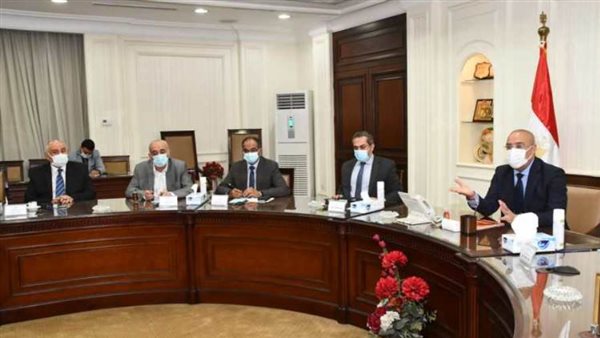 «الإسكان» تعقد اجتماعاً لمتابعة استعدادات مواجهة مخاطر الأمطار والسيول بموسم الشتاء المقبل