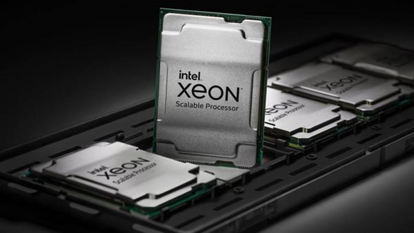 إنتل تطرح معالجات Xeon W-3300 الجديدة