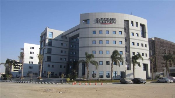 تحالف السويدي للكابلات وإيجيتك يوقع عقد لصالح المصرية لنقل الكهرباء بـ192 مليون جنيه 