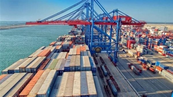 ٣،٢ مليار جنيه ضرائب ورسوم بجمارك السخنة فى أكتوبر الماضى