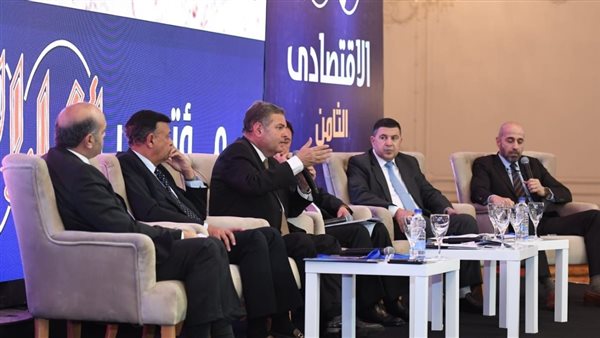 وزير قطاع الأعمال العام: فتح 16 مركزا خارجيا حول العالم لتسويق المنتجات المصرية قبل منتصف 2022