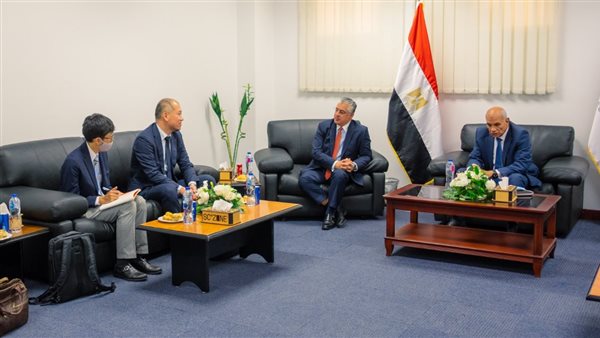 وفد هيئة التجارة الخارجية اليابانية يبحث مجالات التعاون مع اقتصادية قناة السويس بالعين السخنة 