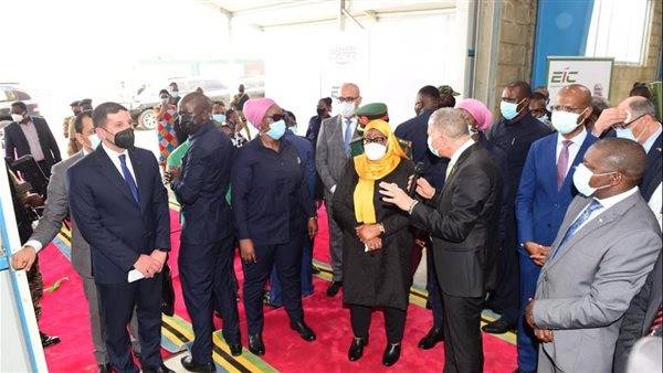 الرئيسة التنزانية تفتتح المرحلة الأولى من مجمع صناعات كهربائية لمجموعة «السـويـدي اليكتريك» 