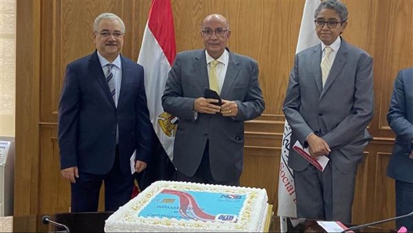 بنك ناصر الاجتماعي يستبدل بطاقات المعاشات والمرتبات بـ«كارت ميزة»