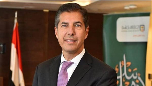 رياض: البنك الأهلي أدار 51 صفقة تمويلية بقيمة تخطت 235 مليار جنيه خلال 2021