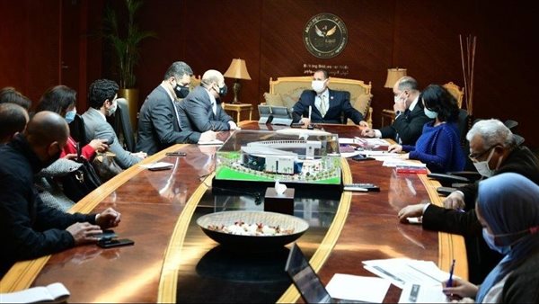 عمران يبحث مع وفد «التجارة الأمريكية» جذب الاستثمارات للقطاع المالي غير المصرفي 