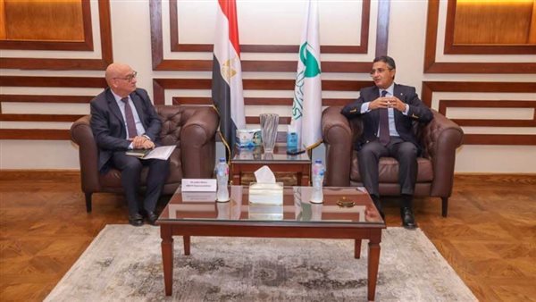 رئيس البريد يلتقي ممثل مفوضية الأمم المتحدة لشؤون اللاجئين في مصر لبحث سبل التعاون المشترك