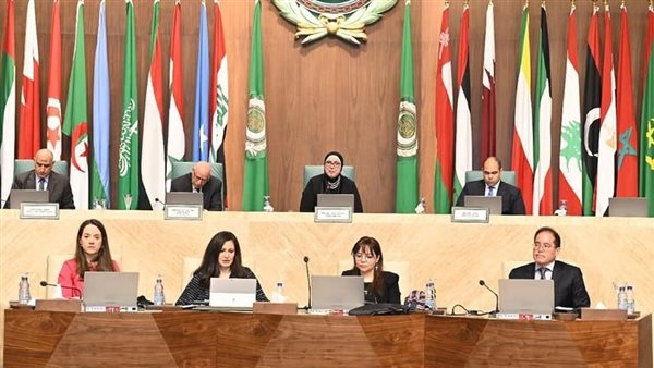 نيفين جامع تشارك بفعاليات المؤتمر الأول لشبكة المنافسة العربية بجامعة الدول العربية