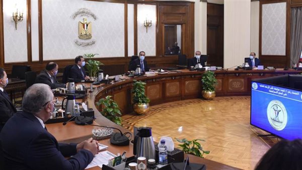 مدبولي: توجيهات من الرئيس بالعمل على ضمان توافر السلع للمواطنين