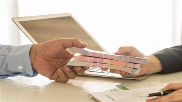 القروض الممنوحة للقطاع العائلي ترتفع إلى 610.29 مليار جنيه بنهاية 2021