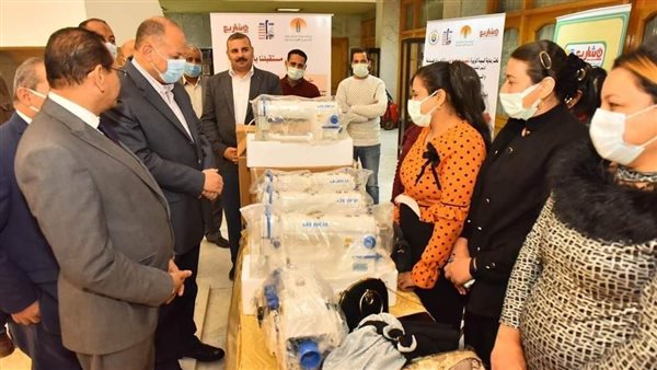 جهاز تنمية المشروعات يدرب 450 سيدة على الحرف اليدوية في أسيوط