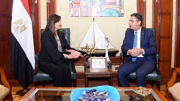 نبيلة مكرم: خدمة التحويلات النقدية بالتعاون مع المركزي تساعد على زيادة النقد الأجنبي 