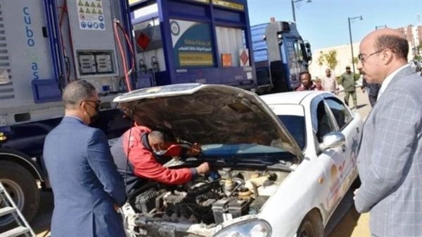 محافظ أسوان: الاستعداد لتطبيق مبادرة الرئيس لإحلال السيارات المتقادمة 