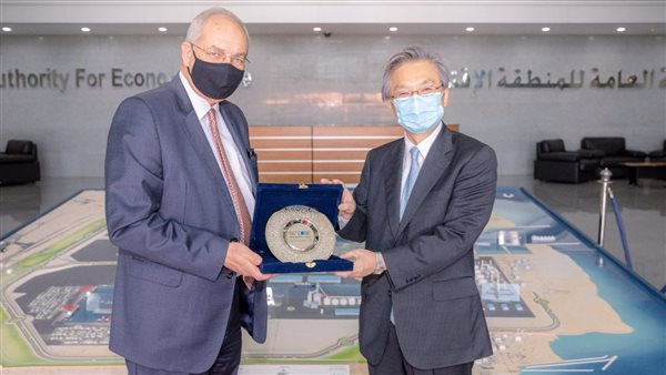 اقتصادية قناة السويس تستقبل السفير الياباني لبحث سبل التعاون 